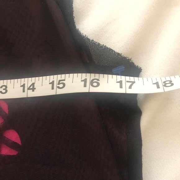 Daytrip Tank Top Black and Pink M - Picture 4 of 8